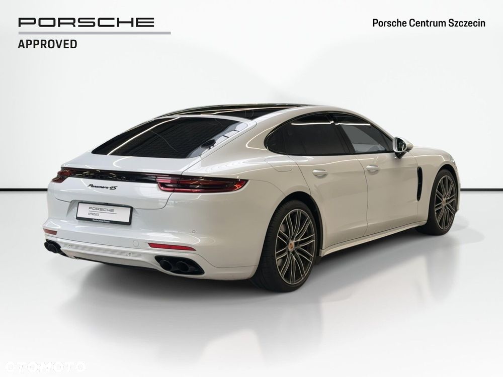 Porsche Panamera - 6