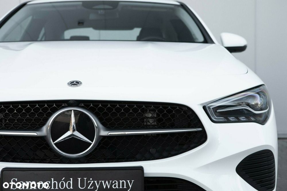 Mercedes-Benz CLA - 12