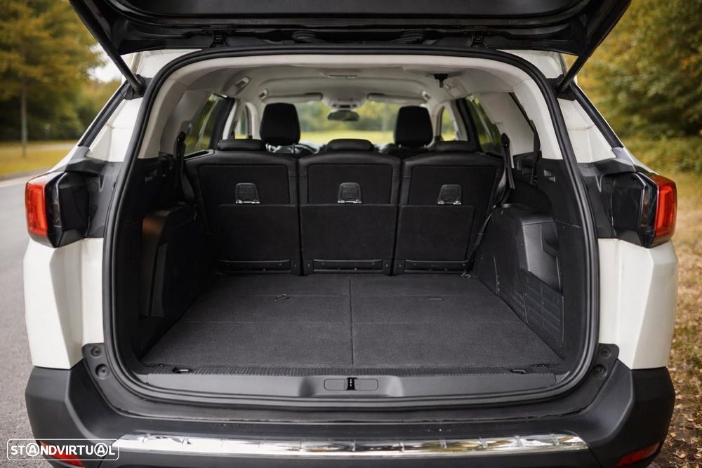 Peugeot 5008 1.5 BlueHDi Allure Pack EAT8 - 24