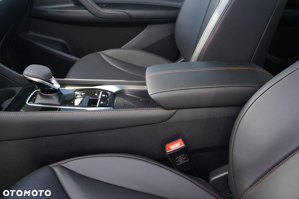 MG HS 1.5 T-GDI Exclusive DCT - 21