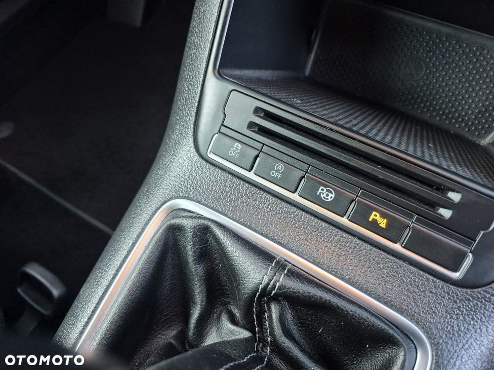 Volkswagen Tiguan - 16