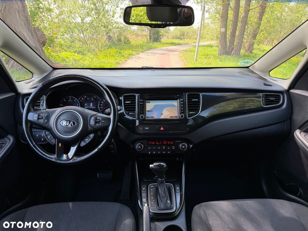Kia Carens 1.7 CRDi 141 Dream Team Edition - 15