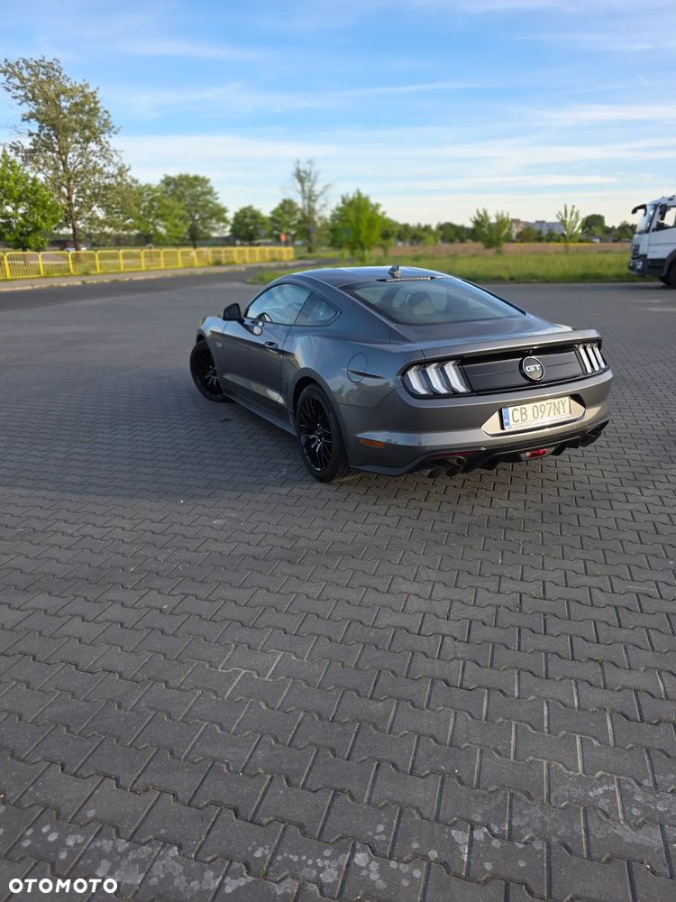 Ford Mustang 5.0 V8 GT - 4