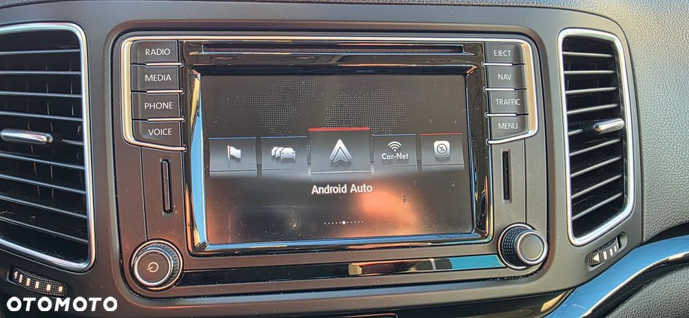 Volkswagen Sharan 2.0 TDI DSG (BlueMotion Technology) Highline - 24