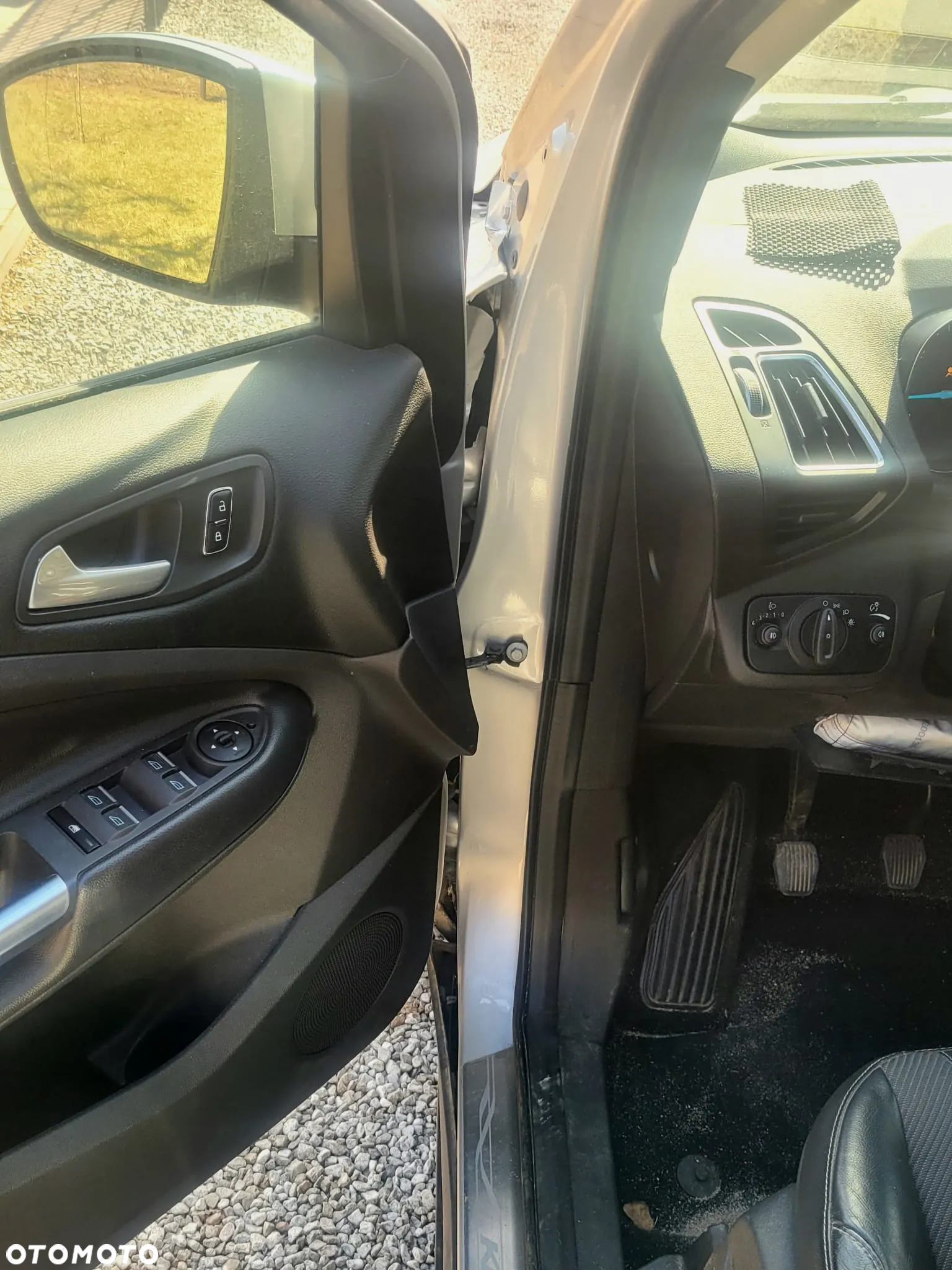 Ford Kuga 2.0 TDCi 2x4 SYNC - 13