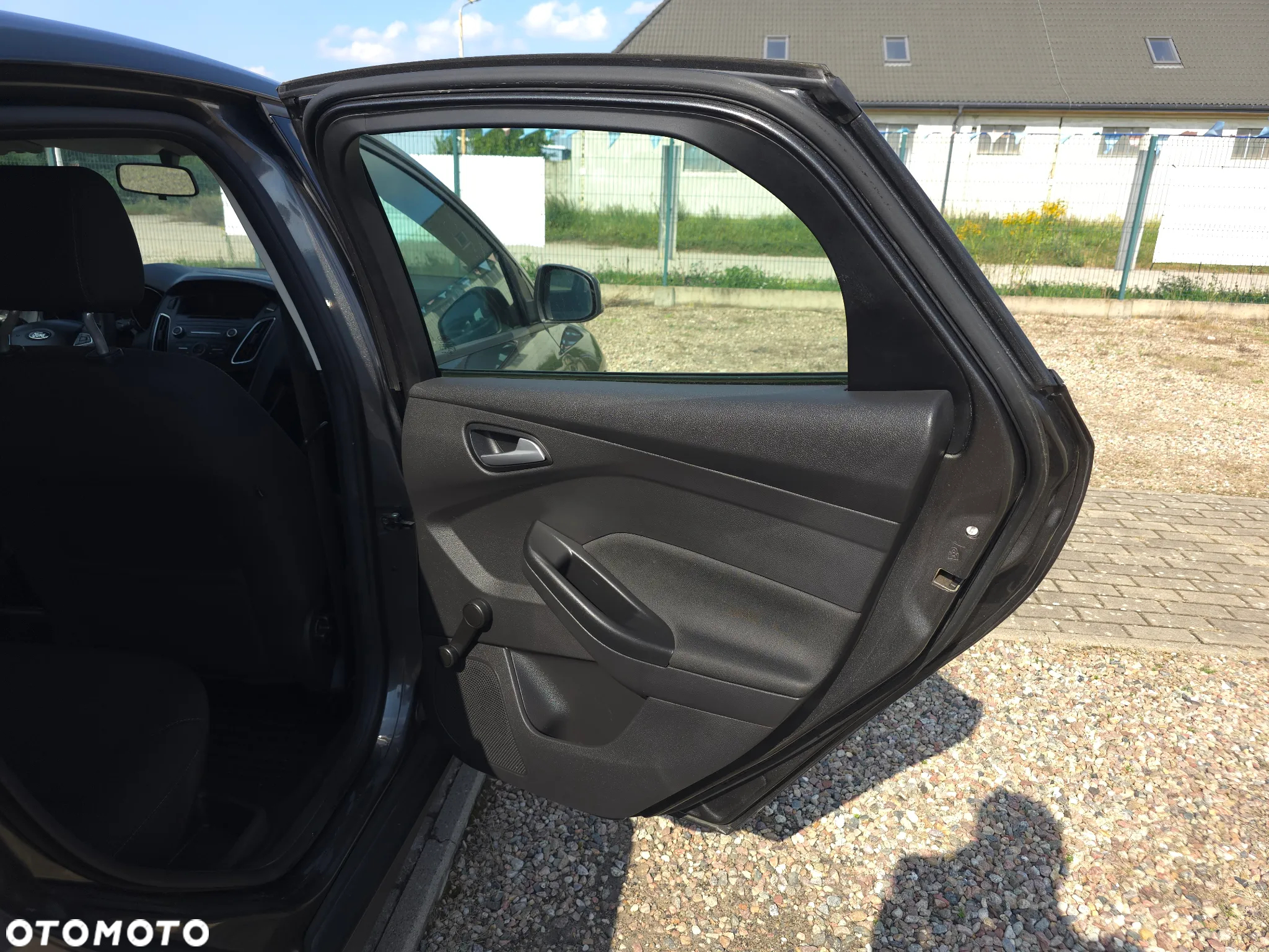 Ford Focus 1.6 Ambiente - 11