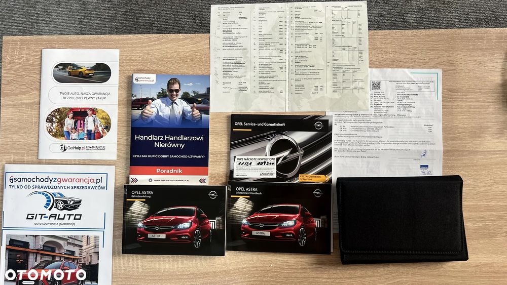 Opel Astra 1.4 T Dynamic S&S - 36