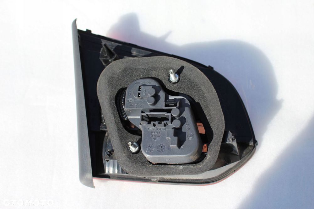lampa prawy tył vw golf vi 5k0945094f - 2
