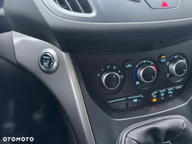 Ford Kuga 2.0 TDCi 4x4 Trend - 22