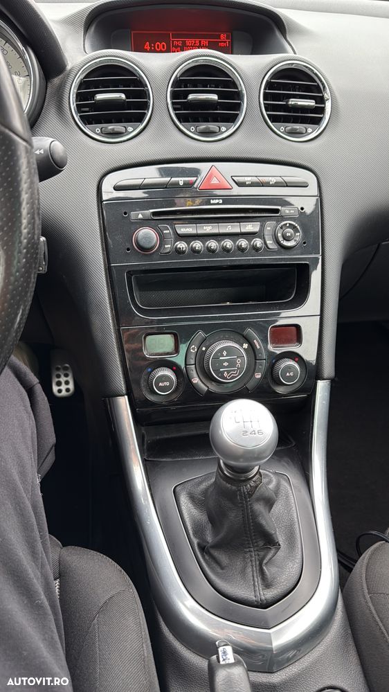 Peugeot 308 2.0 HDI Premium Pack - 4