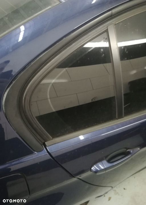 BMW E90 E91 LIFT DRZWI PRAWY TYŁ TIEFSEEBLAU - 3