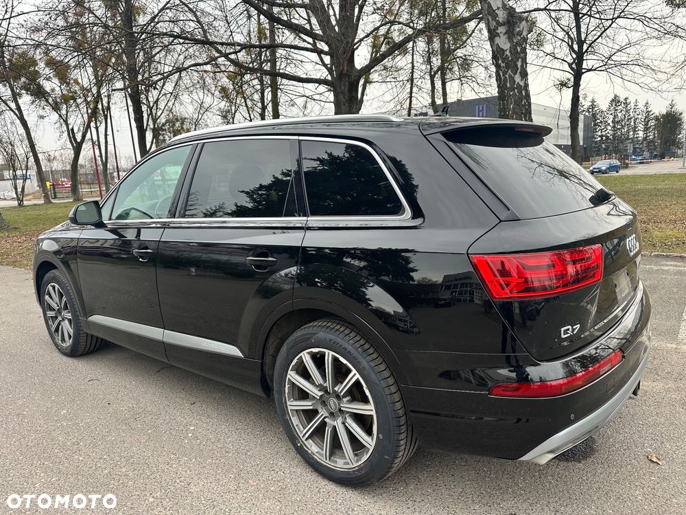 Audi Q7 - 3