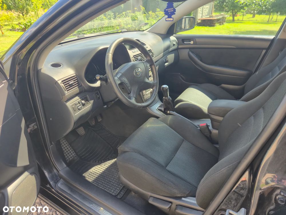 Toyota Avensis 1.8 VVT-i Combi - 6