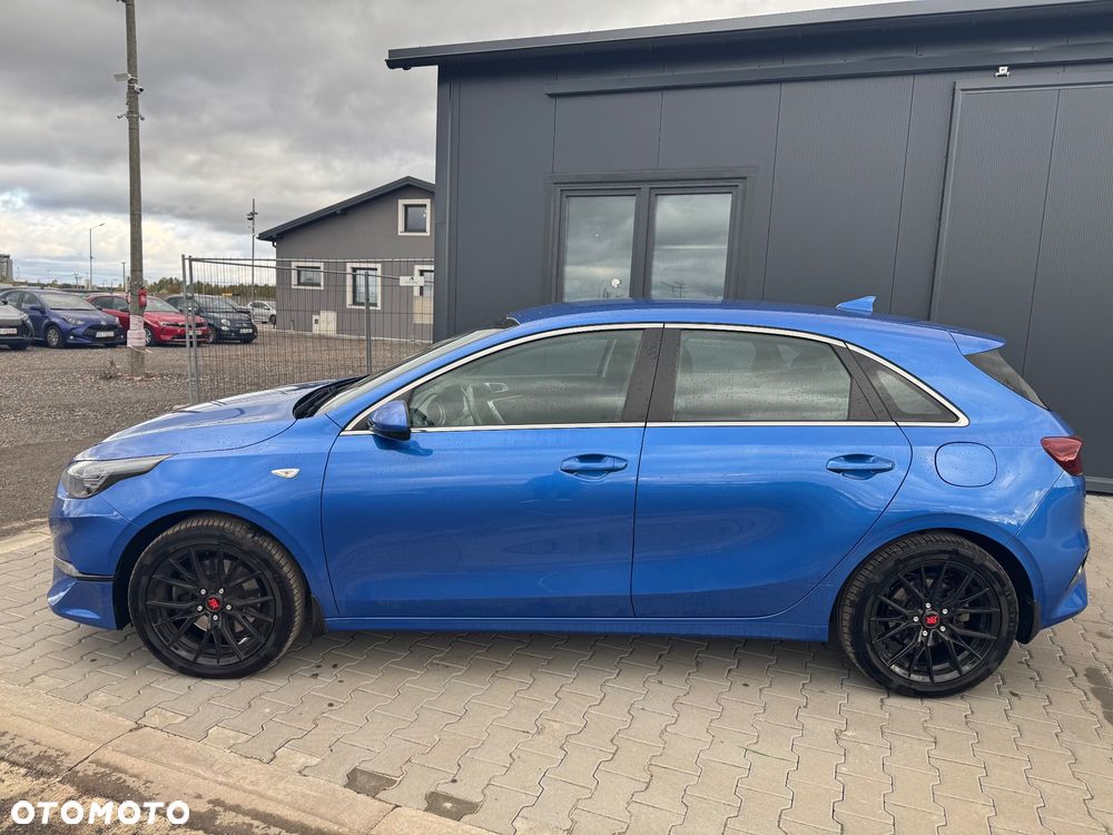 Kia Ceed 1.5 T-GDI M - 2