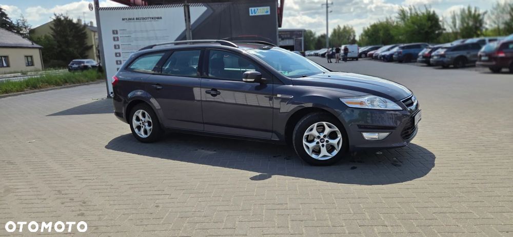 Ford Mondeo 2.0 TDCi Ghia - 18