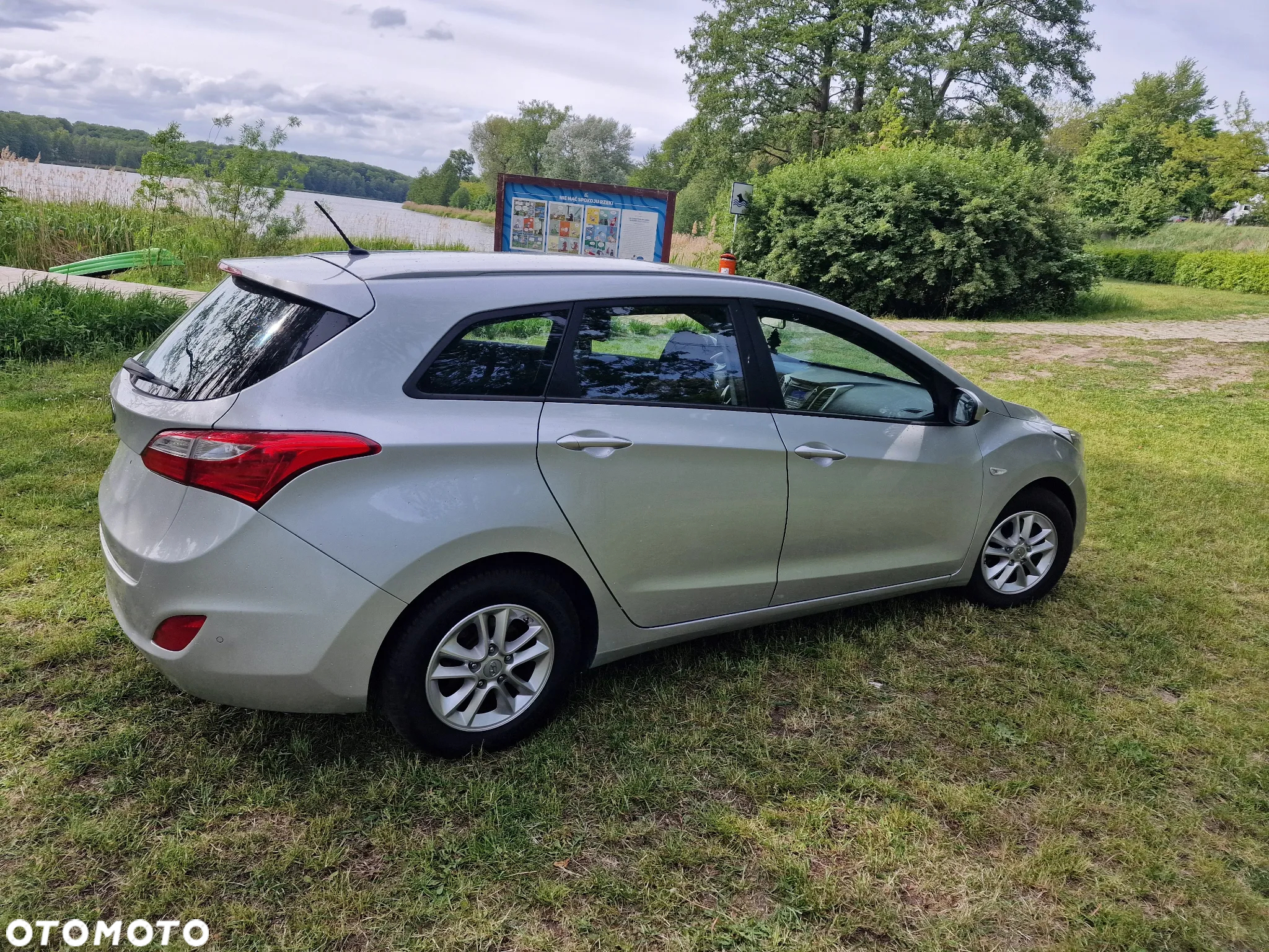 Hyundai i30 i30cw 1.4 Fifa World Cup Edition - 10