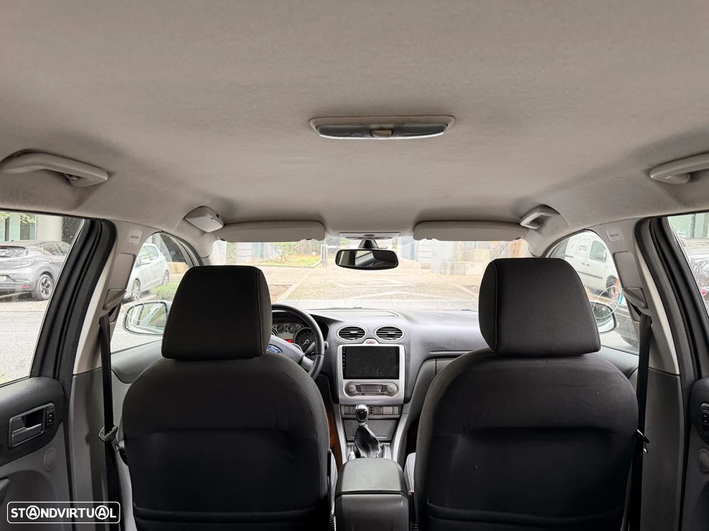 Ford Focus SW 1.6 TDCi Ghia - 23
