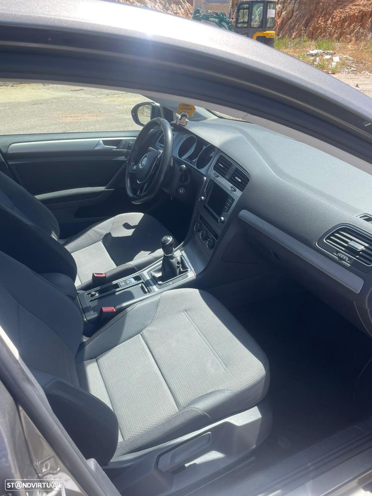 VW Golf 1.6 TDi GPS Edition - 34