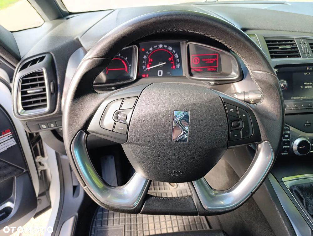 Citroën DS5 2.0 HDi SoChic - 11