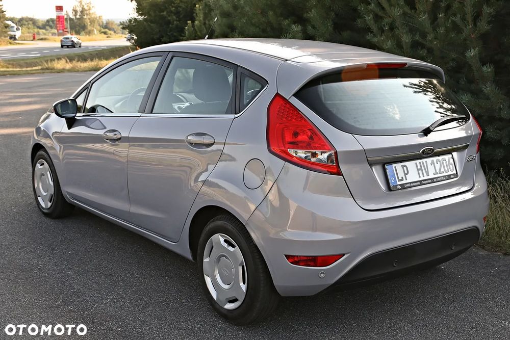 Ford Fiesta 1.6 TDCi Champions Edition - 25