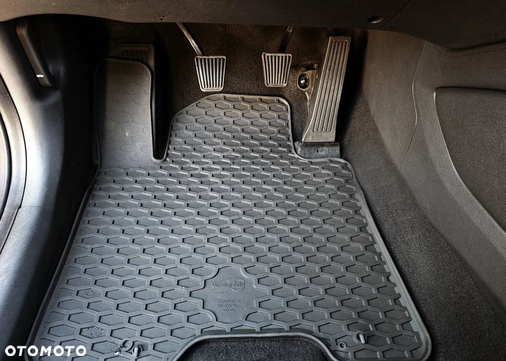 Hyundai Tucson 1.6 GDI BlueDrive Design 2WD - 26