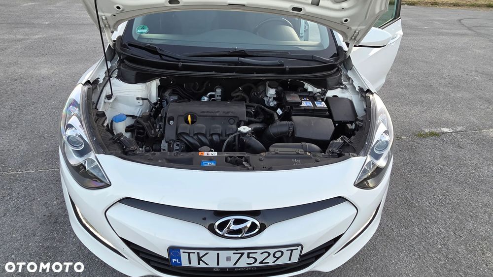 Hyundai i30 i30cw 1.4 Intro Edition - 30