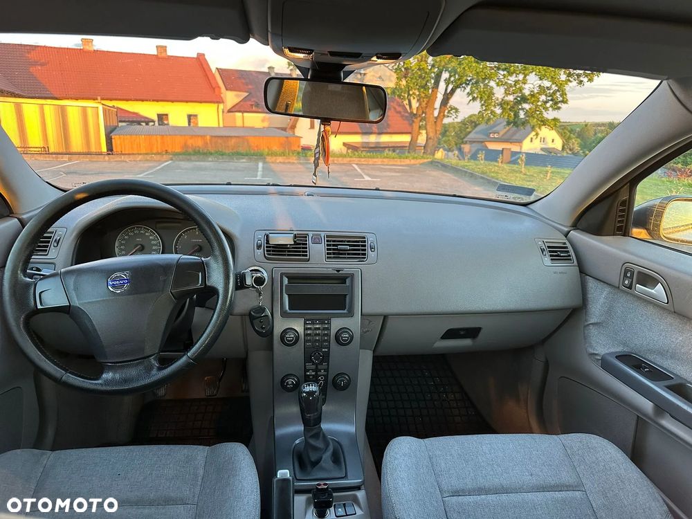Volvo S40 2.0D - 12