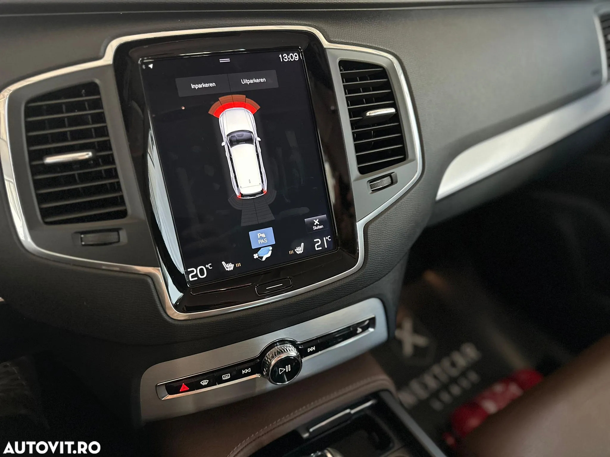 Volvo XC 90 D4 Momentum - 23