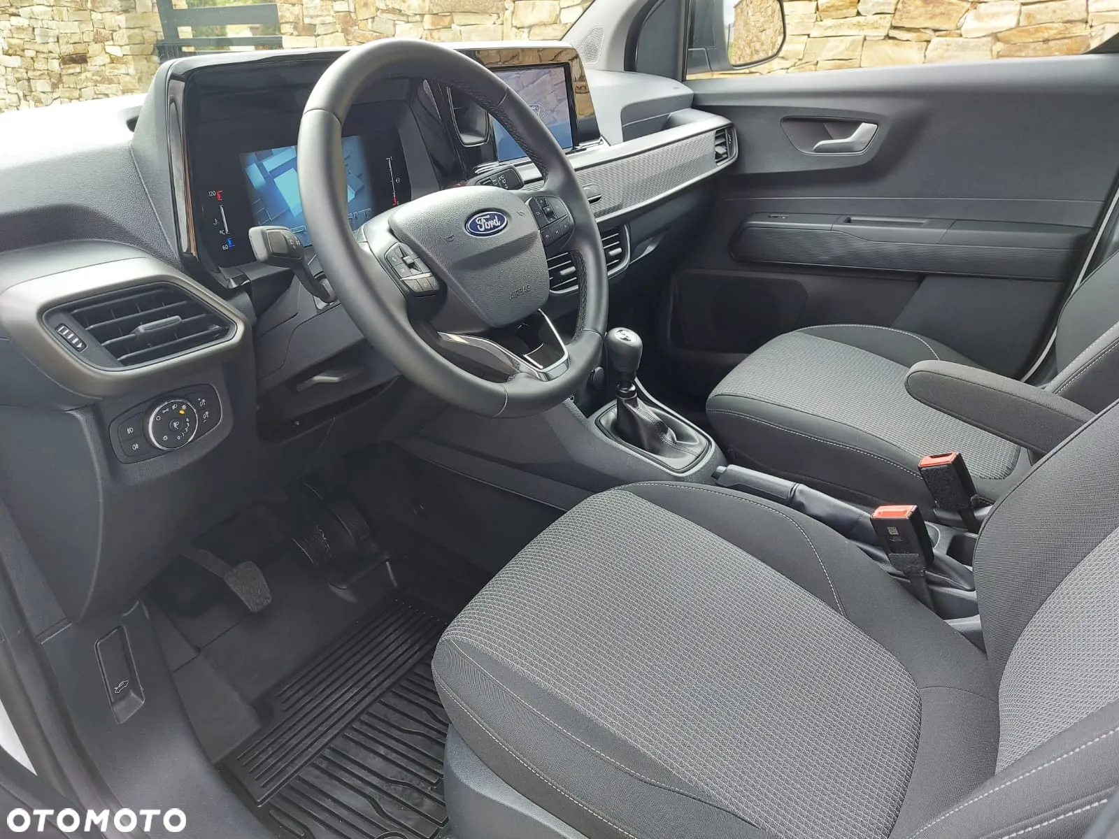 Ford Courier - 19
