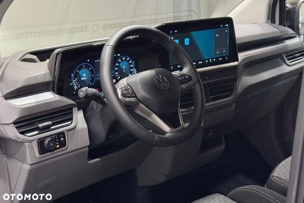 Volkswagen Caravelle - 7