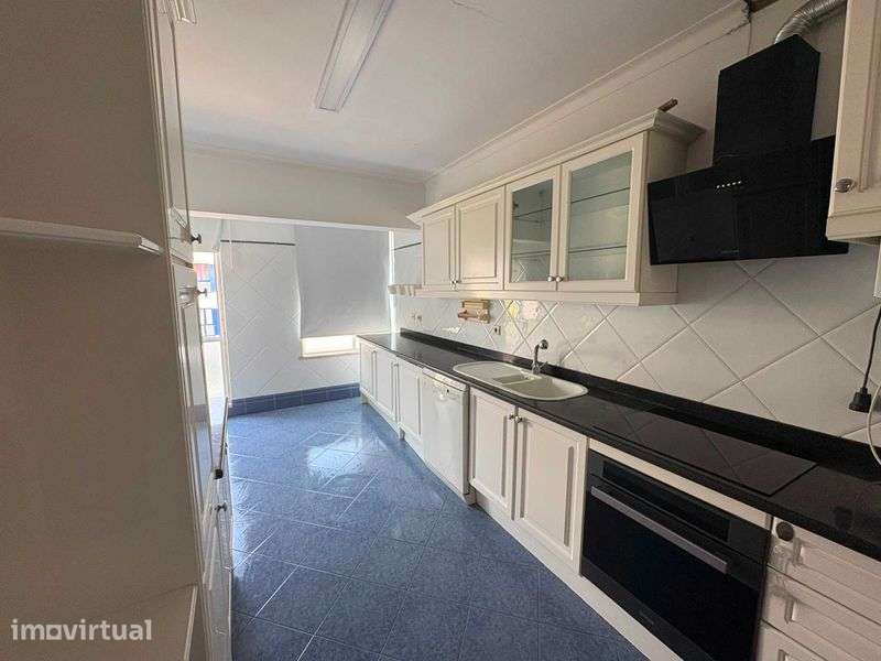 Arrenda-se, Apartamento 4 assoalhadas, Portais da Arrábida - Grande imagem: 4/12