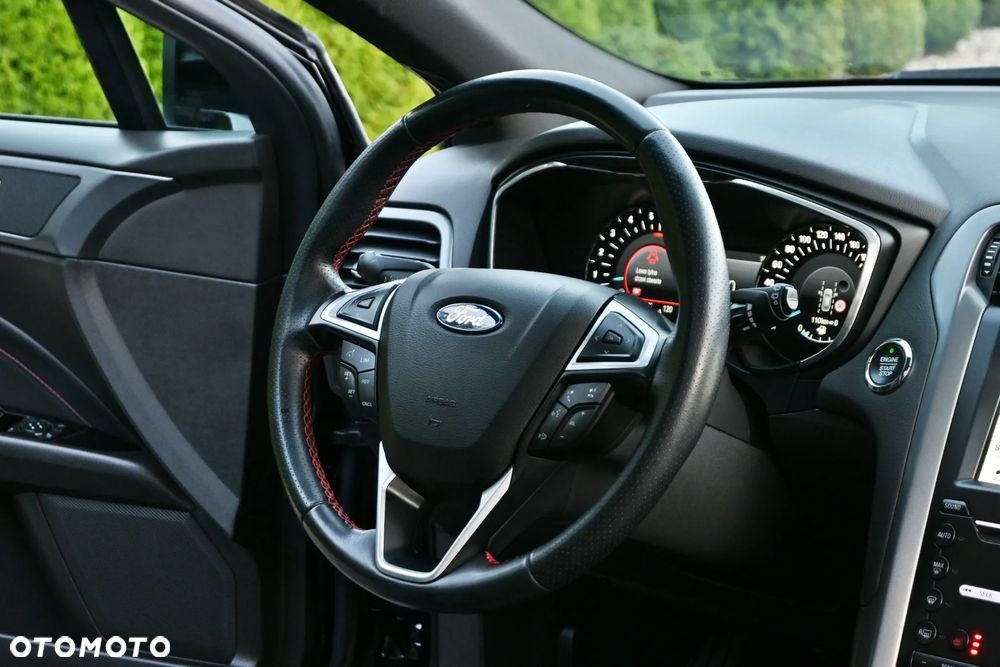 Ford Mondeo 2.0 TDCi ST-Line PowerShift - 24