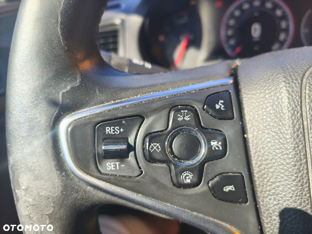 Opel Insignia 2.0 CDTI 4x4 Automatik Sport - 34