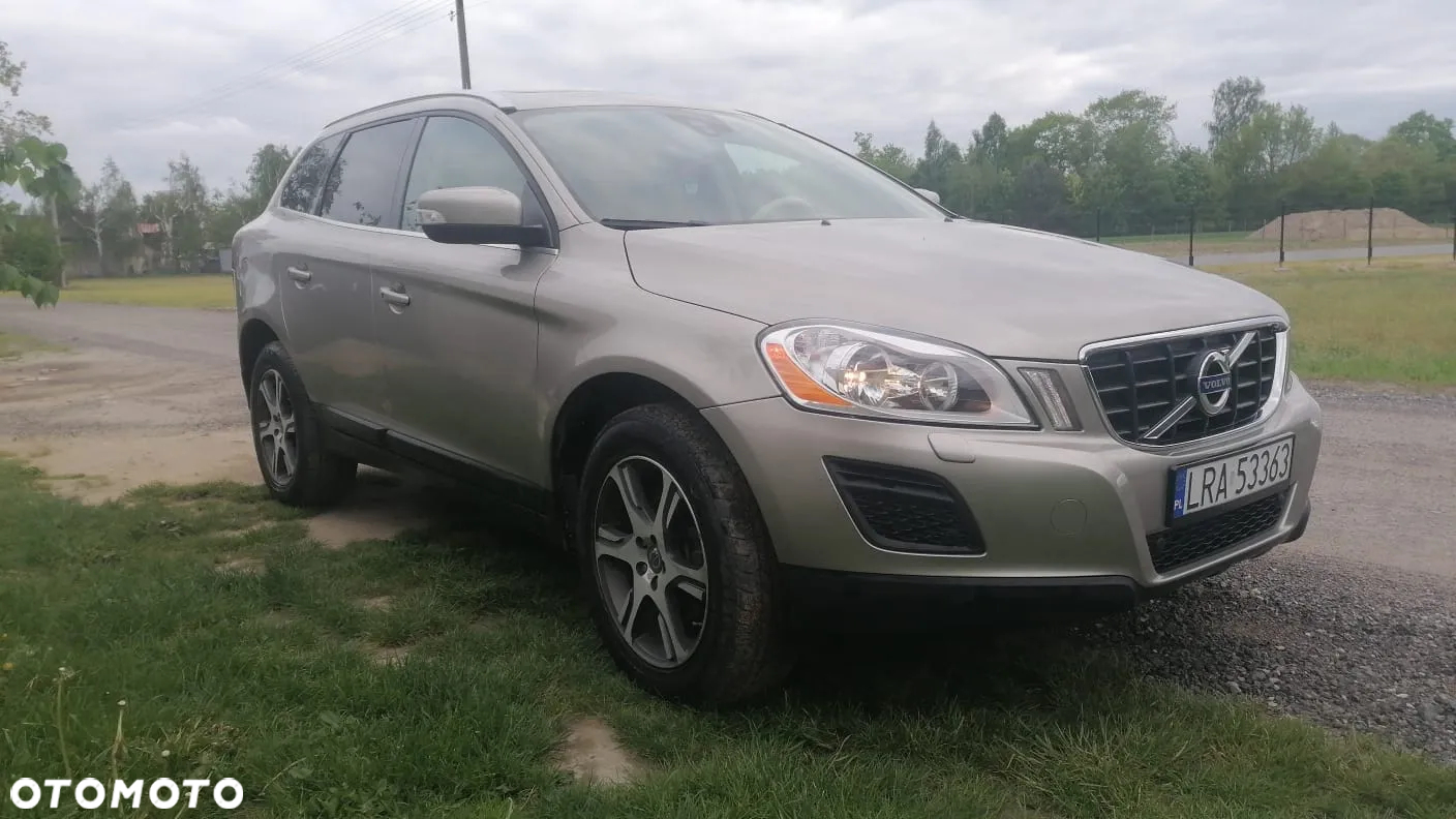 Volvo XC 60 T6 AWD Momentum - 10