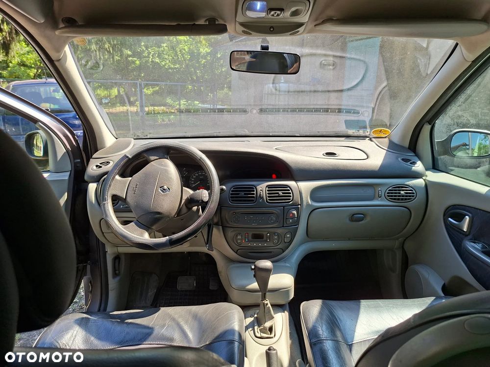 Renault Scenic - 6