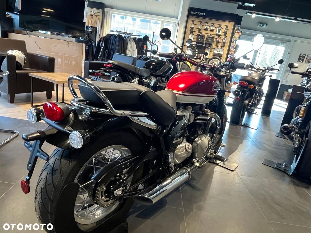 Triumph Speedmaster - 25