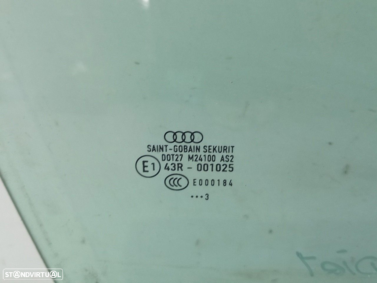 Vidro porta frente direita AUDI A4 (8E2, B6) - 2