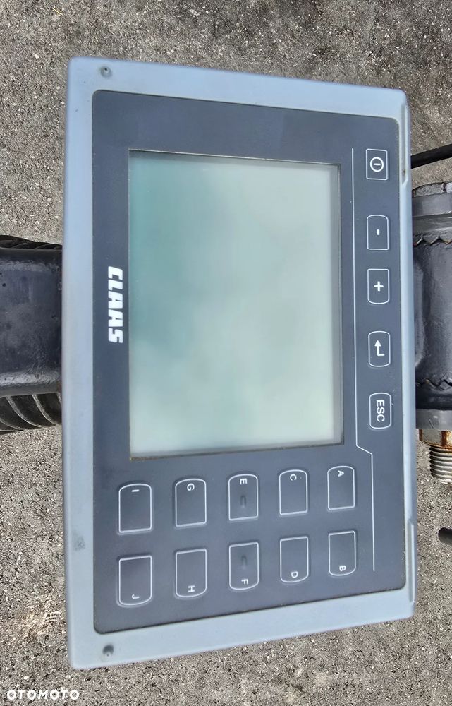 Claas Rollant 350 - 13