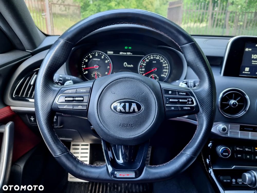 Kia Stinger 3.3 T-GDI V6 GT AWD - 21