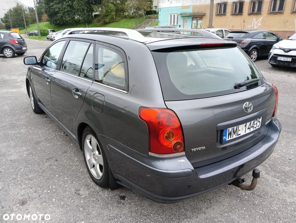 Toyota Avensis 2.0 VVT-i Prestige - 5