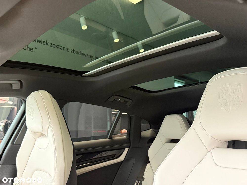 Porsche Panamera - 14