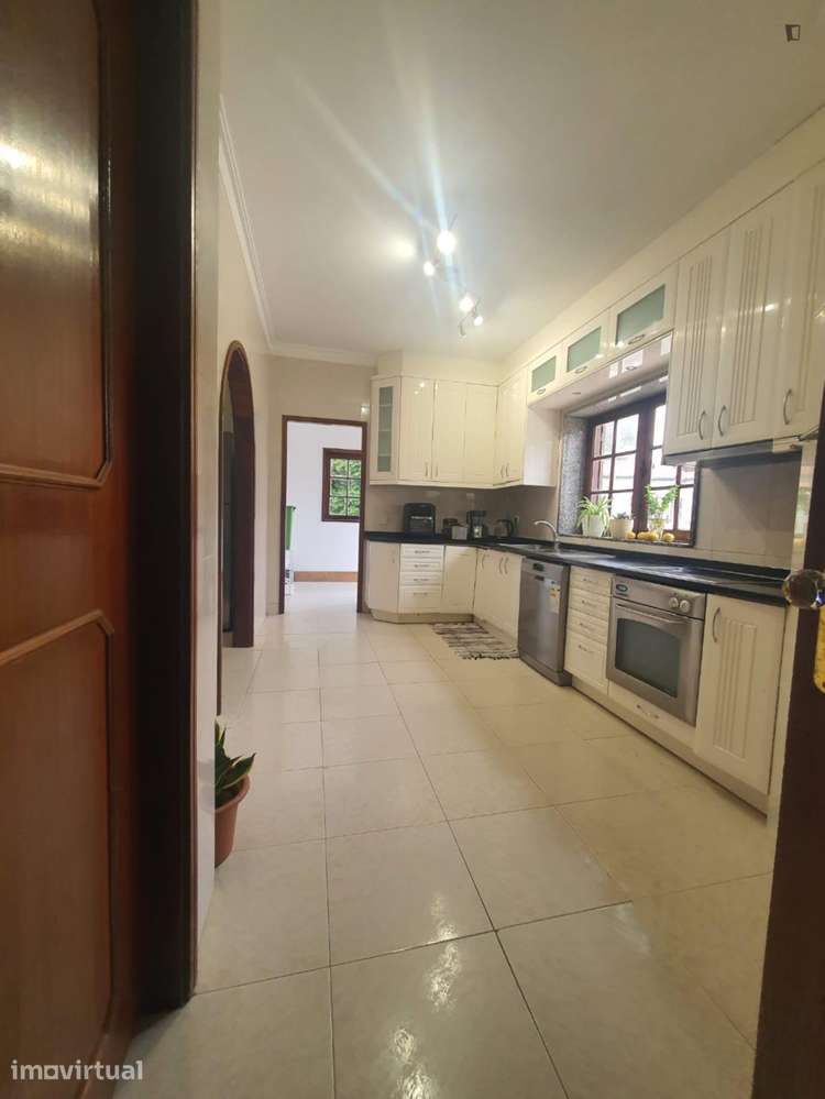Quarto - localizado em Gulpilhares Porto - Grande imagem: 5/17