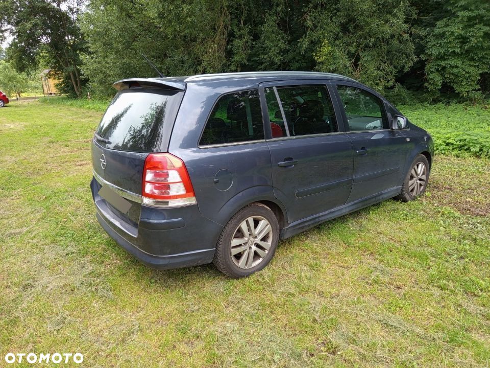 Opel Zafira - 3