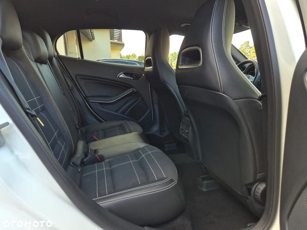 Mercedes-Benz GLA 180 (CDI) d 7G-DCT AMG Line - 27