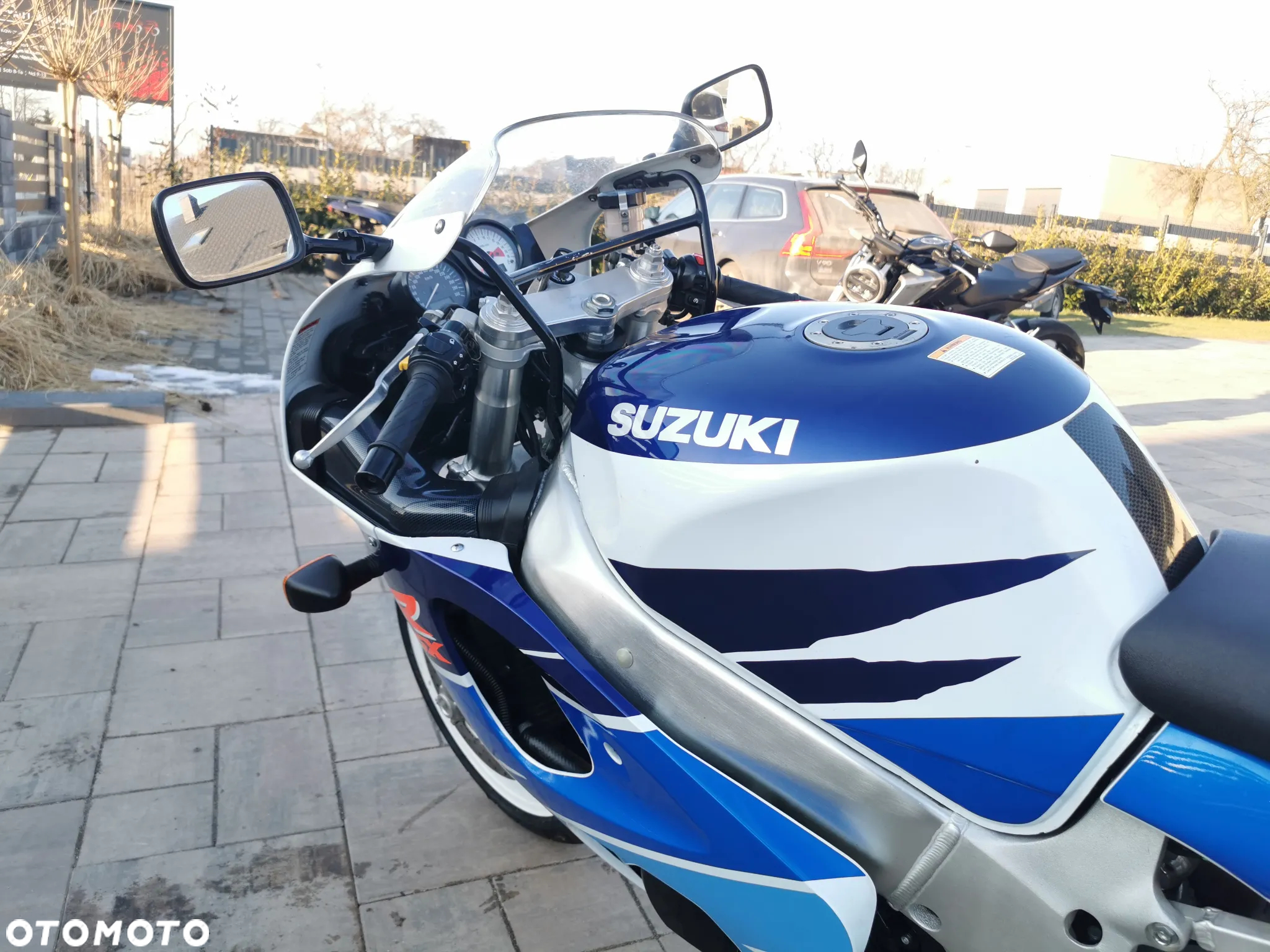 Suzuki GSX-R - 9