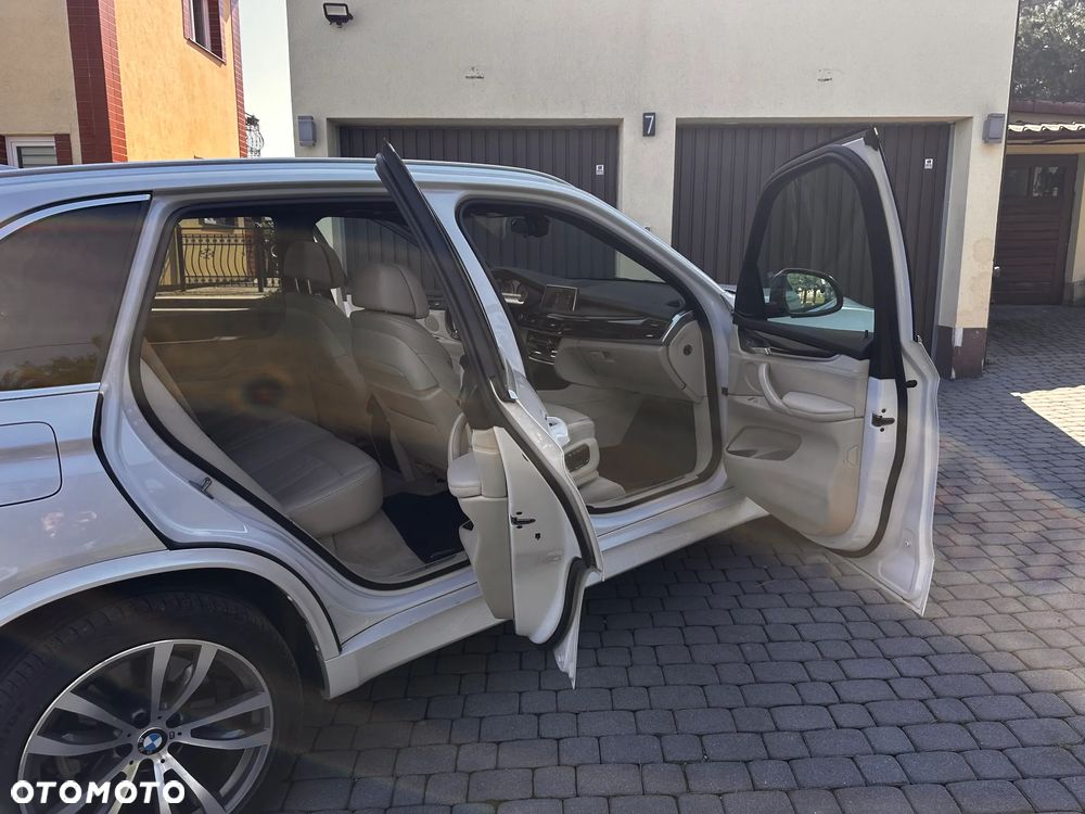 BMW X5 xDrive40d - 12