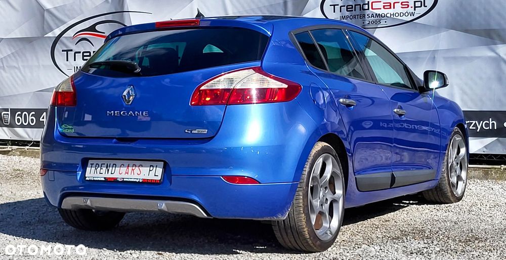 Renault Megane TCe 180 GT - 29