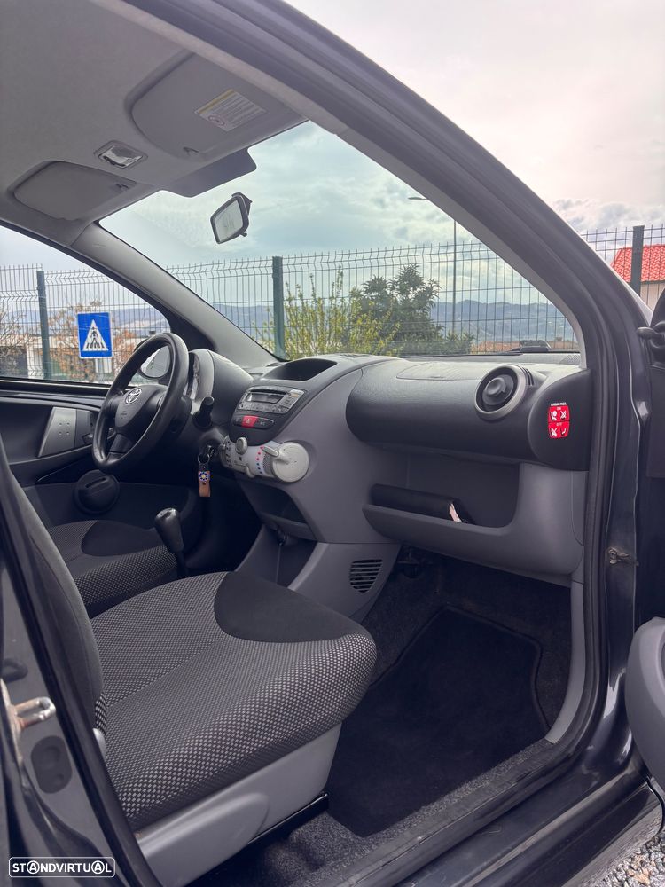 Toyota Aygo 1.0 Style Pack - 14