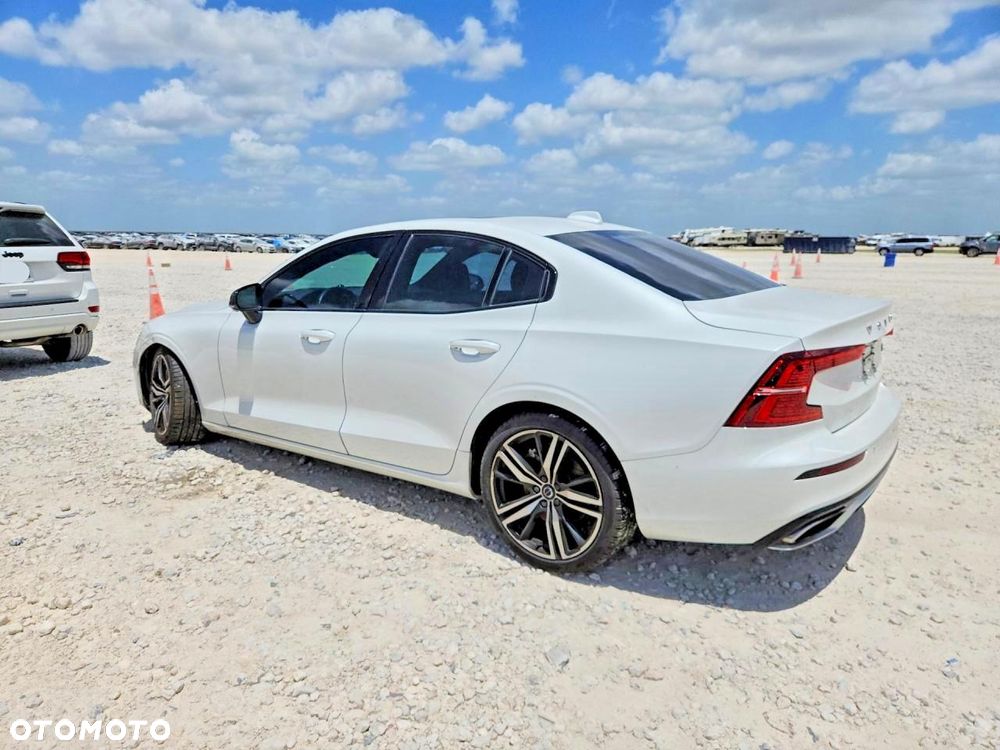 Volvo S60 - 3