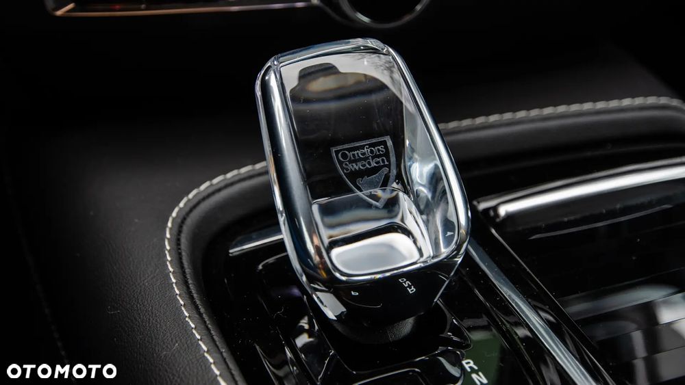 Volvo V60 T8 AWD Plug-In Hybrid Polestar Engineered - 16